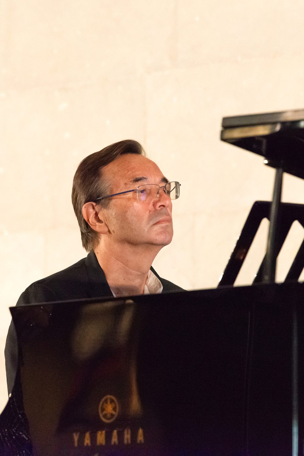 Igor Raykhelson at the piano, Pietrasanta